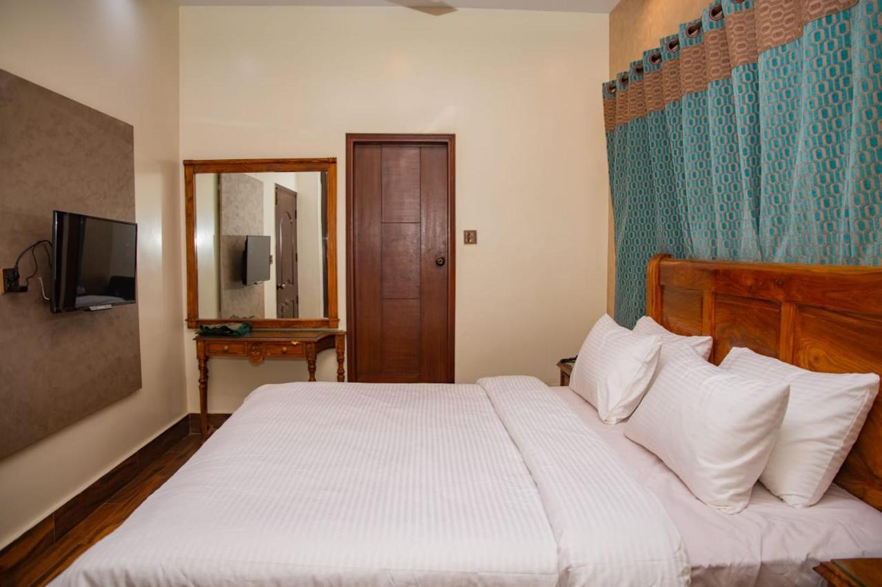 Elet Business Hotel Karachi Exterior photo