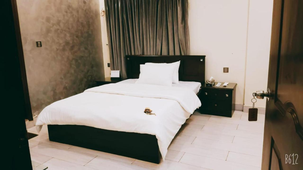 Elet Business Hotel Karachi Exterior photo