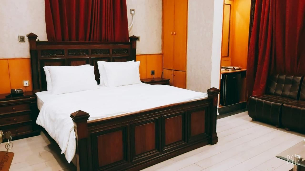 Elet Business Hotel Karachi Exterior photo